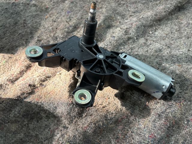 bontott VW MULTIVAN Hátsó Ablaktörlő Motor