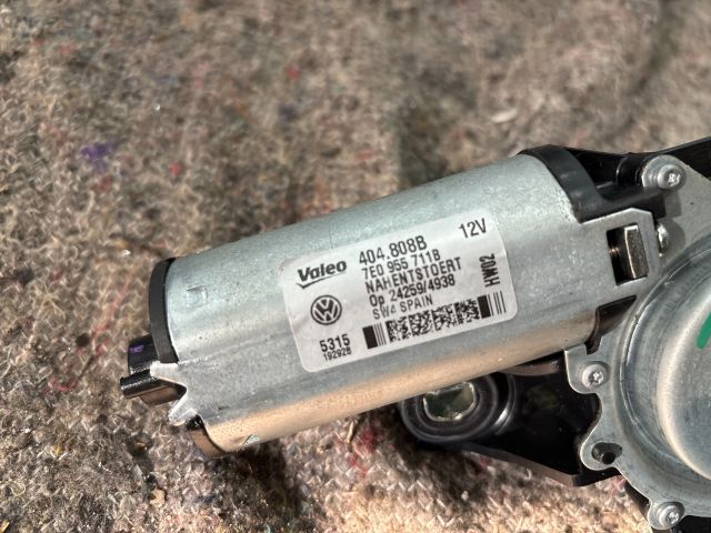 bontott VW MULTIVAN Hátsó Ablaktörlő Motor