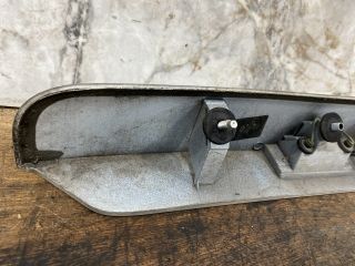 bontott VW MULTIVAN Hátsó Rendszámtábla Világítás