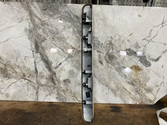 bontott VW MULTIVAN Hátsó Rendszámtábla Világítás