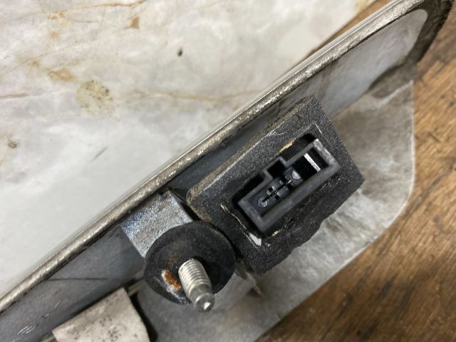 bontott VW MULTIVAN Hátsó Rendszámtábla Világítás