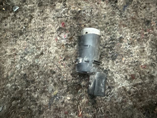 bontott VW MULTIVAN Hátsó Tolatóradar Fej