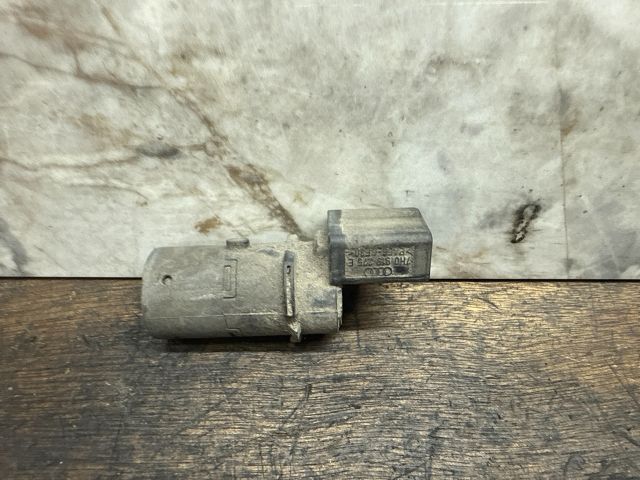 bontott VW MULTIVAN Hátsó Tolatóradar Fej