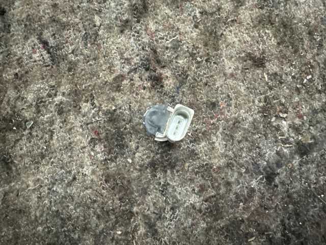 bontott VW MULTIVAN Hátsó Tolatóradar Fej