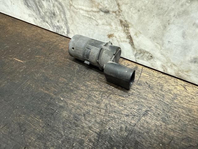 bontott VW MULTIVAN Hátsó Tolatóradar Fej