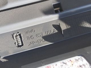 bontott VW MULTIVAN Jobb Alsó Műszerfal Burkolat