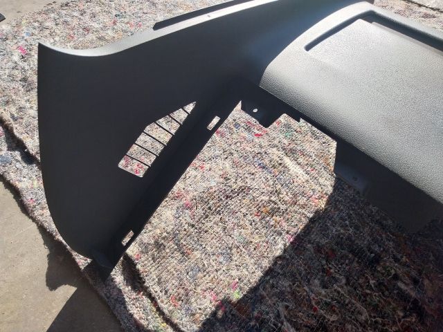 bontott VW MULTIVAN Jobb Alsó Műszerfal Burkolat