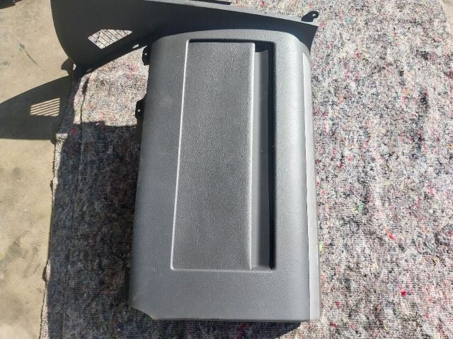 bontott VW MULTIVAN Jobb Alsó Műszerfal Burkolat