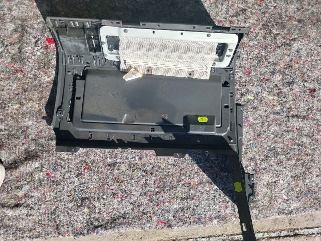 bontott VW MULTIVAN Jobb Alsó Műszerfal Burkolat