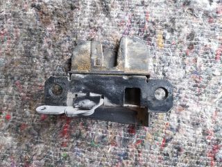 bontott VW MULTIVAN Jobb Csomagtérajtó Zárszerkezet