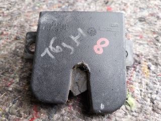 bontott VW MULTIVAN Jobb Csomagtérajtó Zárszerkezet