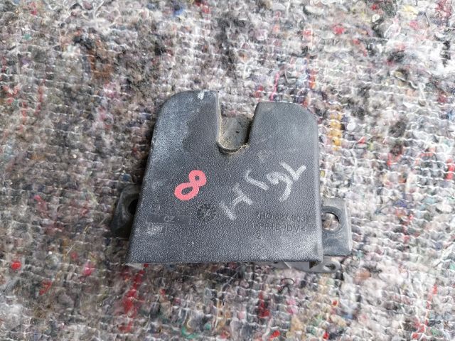 bontott VW MULTIVAN Jobb Csomagtérajtó Zárszerkezet