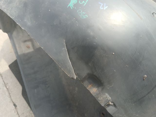 bontott VW MULTIVAN Jobb első Első Dobbetét (Kerékjárati, Műanyag)