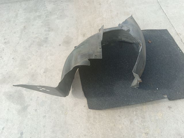 bontott VW MULTIVAN Jobb első Első Dobbetét (Kerékjárati, Műanyag)