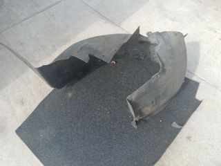 bontott VW MULTIVAN Jobb első Első Dobbetét (Kerékjárati, Műanyag)