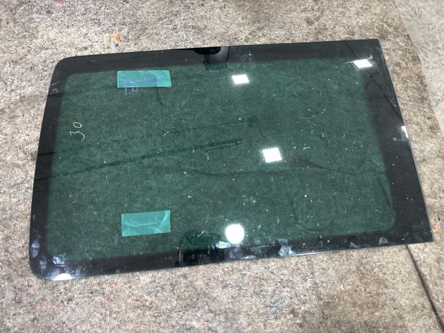 bontott VW MULTIVAN Jobb első Fixüveg (Ajtóban)