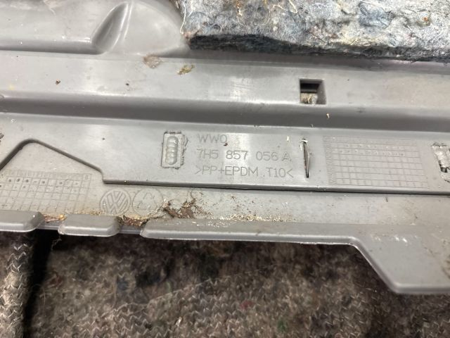 bontott VW MULTIVAN Jobb első Tároló Rekesz