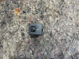 bontott VW MULTIVAN Jobb első Ülésfűtés Kapcsoló