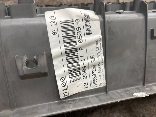 bontott VW MULTIVAN Jobb hátsó Belső Küszöb Burkolat