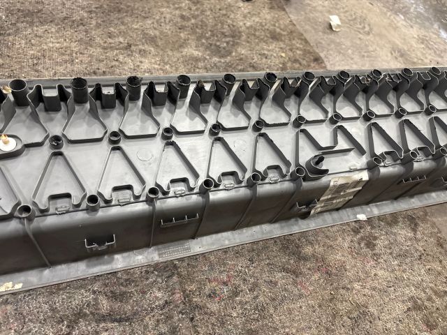 bontott VW MULTIVAN Jobb hátsó Belső Küszöb Burkolat