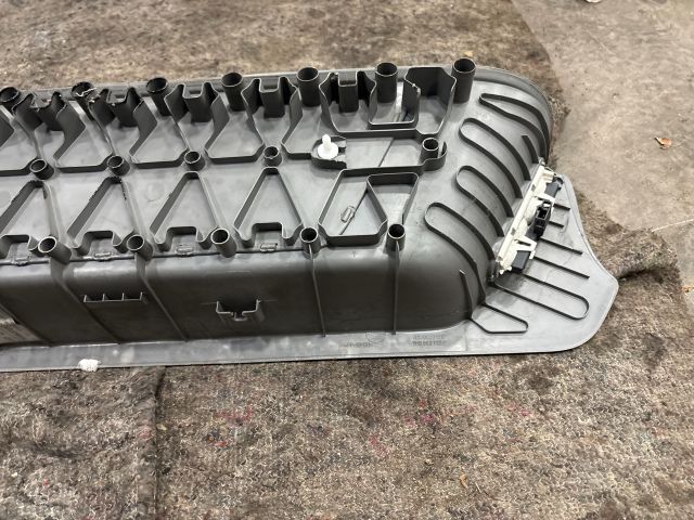 bontott VW MULTIVAN Jobb hátsó Belső Küszöb Burkolat