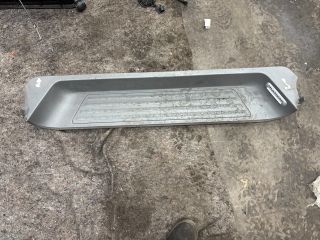 bontott VW MULTIVAN Jobb hátsó Belső Küszöb Burkolat