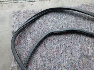 bontott VW MULTIVAN Jobb hátsó Gumikéder