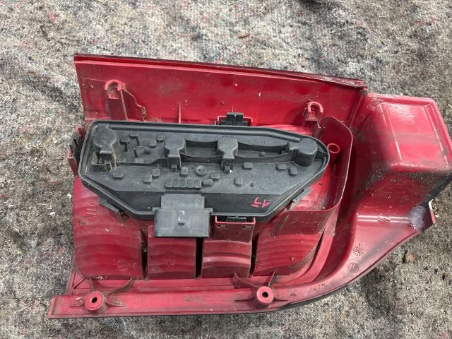 bontott VW MULTIVAN Jobb Hátsó Lámpa