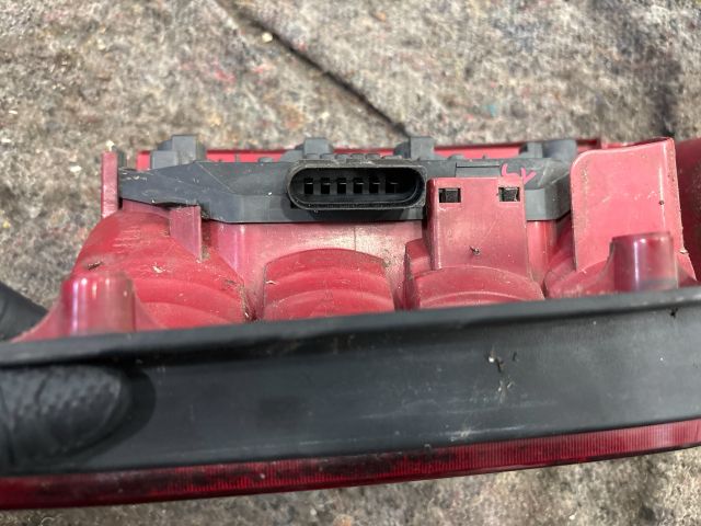 bontott VW MULTIVAN Jobb Hátsó Lámpa