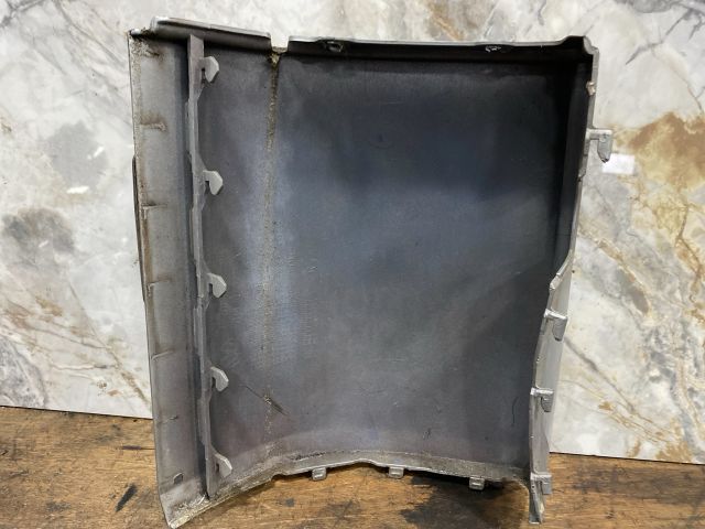 bontott VW MULTIVAN Jobb hátsó Lökhárító Sarok (Műanyag)