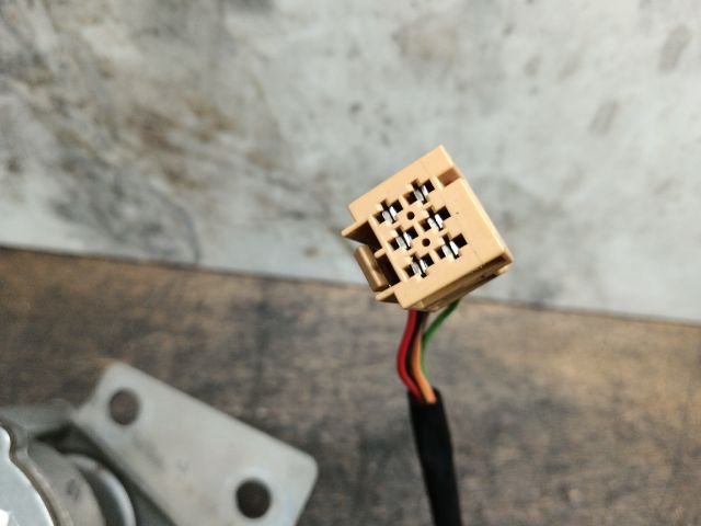 bontott VW MULTIVAN Jobb hátsó Tolóajtó Mozgató Motor