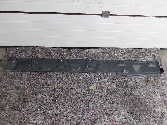 bontott VW MULTIVAN Jobb Tolóajtó Díszléc