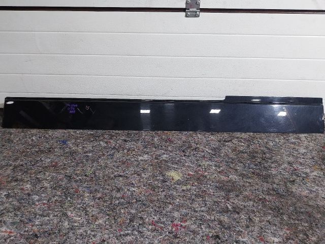 bontott VW MULTIVAN Jobb Tolóajtó Díszléc