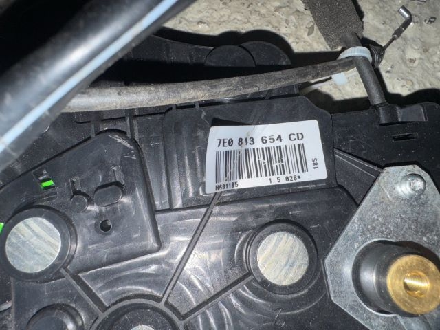 bontott VW MULTIVAN Jobb Tolóajtó Zárszerkezet