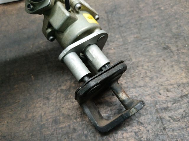 bontott VW MULTIVAN Jobb Tolóajtó Zárszerkezet