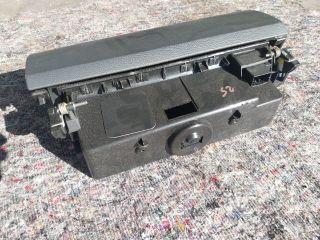 bontott VW MULTIVAN Kesztyűtartó