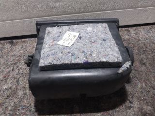 bontott VW MULTIVAN Kesztyűtartó