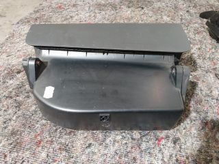 bontott VW MULTIVAN Kesztyűtartó