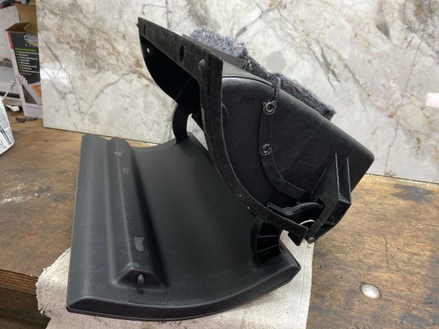 bontott VW MULTIVAN Kesztyűtartó