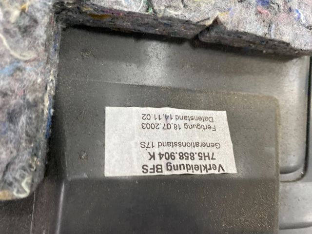 bontott VW MULTIVAN Kesztyűtartó