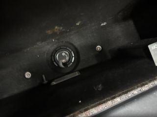 bontott VW MULTIVAN Kesztyűtartó