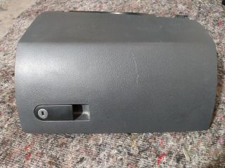 bontott VW MULTIVAN Kesztyűtartó