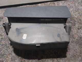 bontott VW MULTIVAN Kesztyűtartó