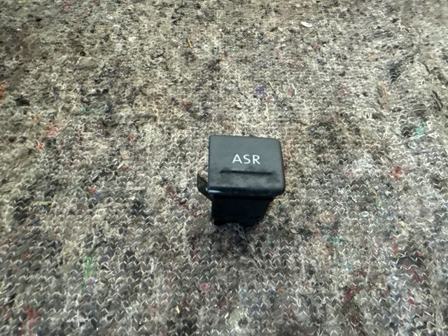 bontott VW MULTIVAN Kipörgésgátló Kapcsoló