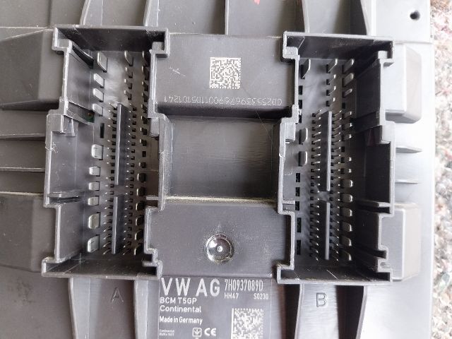 bontott VW MULTIVAN Komfort Elektronika