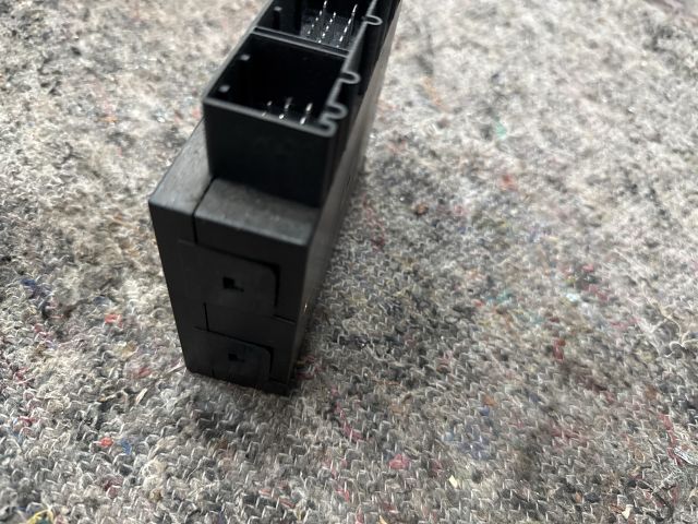 bontott VW MULTIVAN Komfort Elektronika