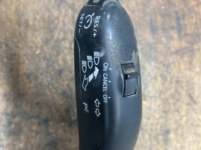 bontott VW MULTIVAN Komplett Kormánykapcsoló (Bajuszkapcsoló)