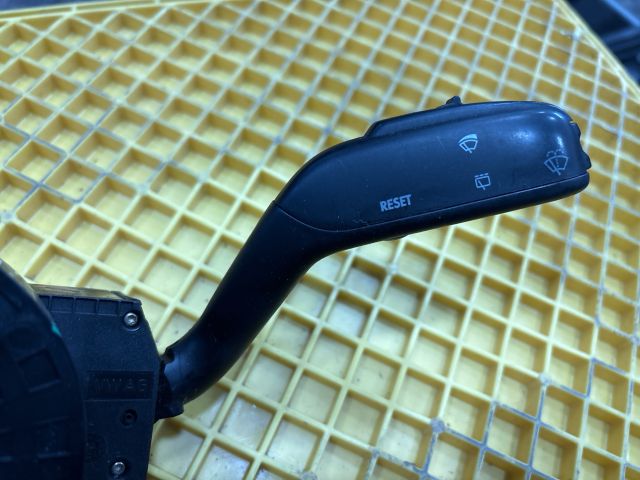 bontott VW MULTIVAN Komplett Kormánykapcsoló (Bajuszkapcsoló)