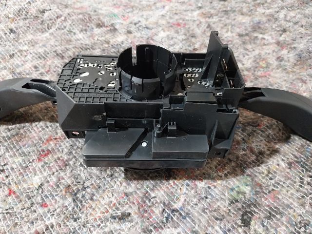 bontott VW MULTIVAN Komplett Kormánykapcsoló (Bajuszkapcsoló)