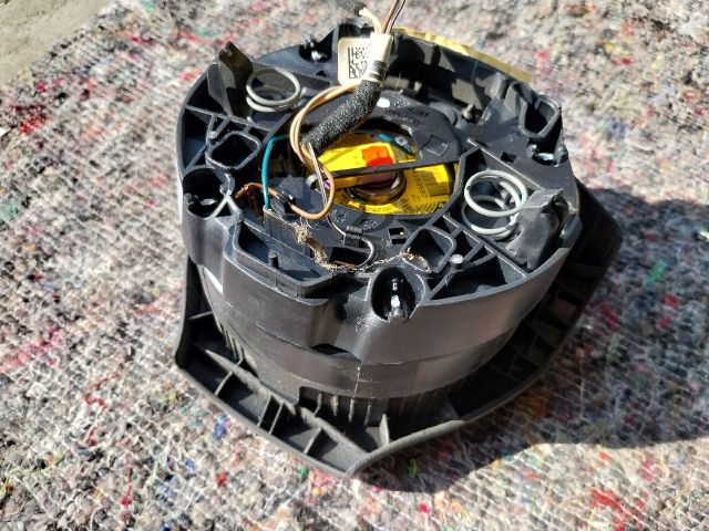 bontott VW MULTIVAN Kormánylégzsák